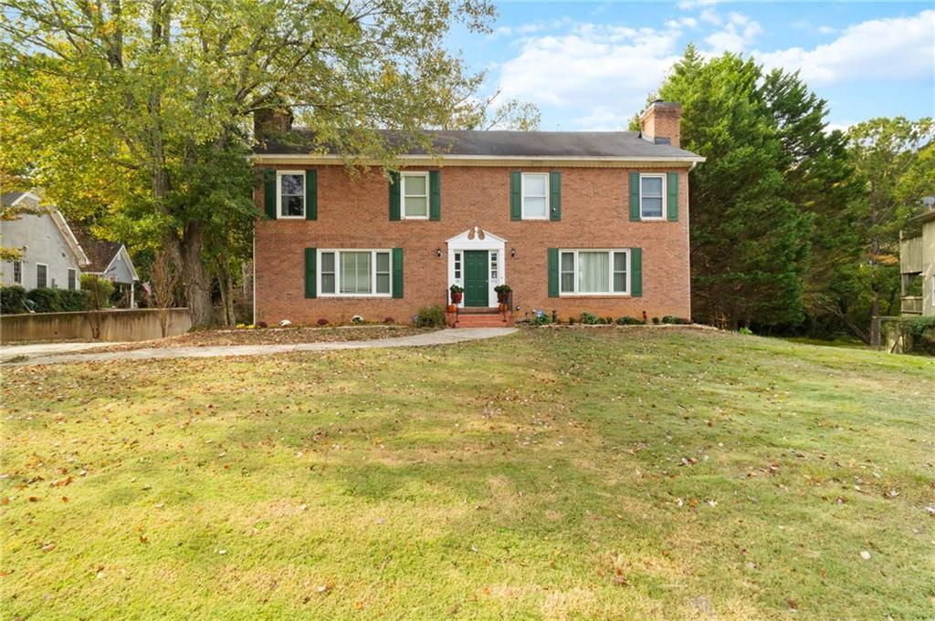 650 Corbin Lake Ct., Atlanta, GA 30350