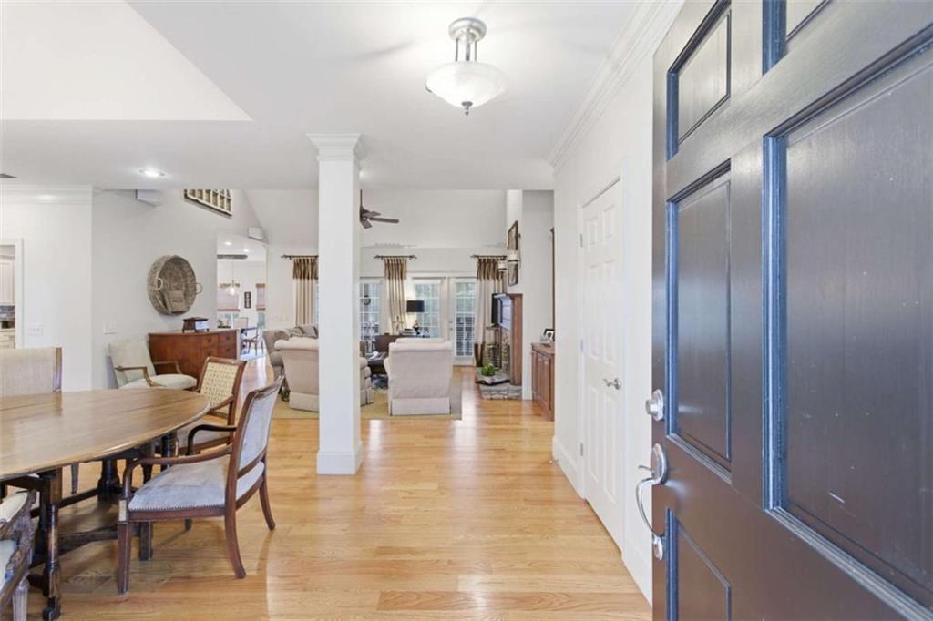 1038 Farmhouse Rd., Gainesville, GA 30506