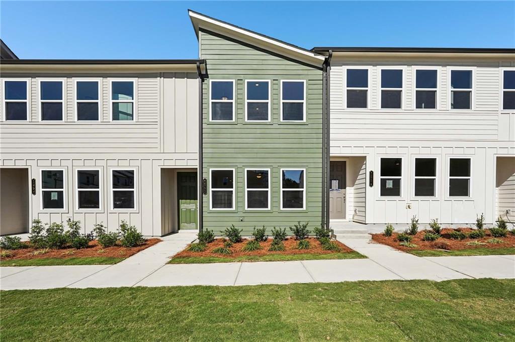 1552 Bryson Dr., Atlanta, GA 30318