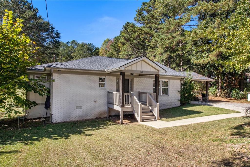 262 Lazenby Rd., Newnan, GA 30263