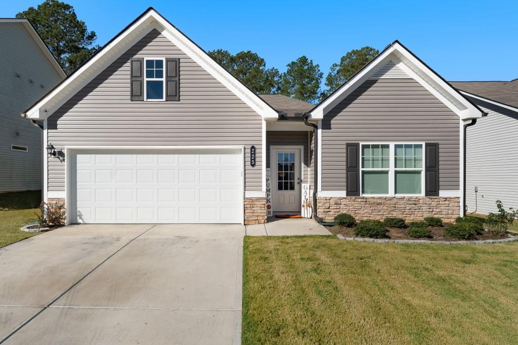 225 Sycamore Dr., Calhoun, GA 30701