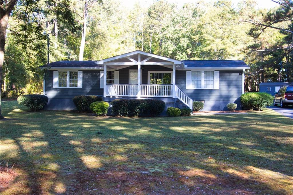 5179 Donald Dr., Loganville, GA 30052