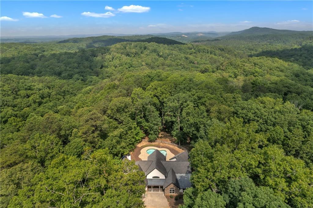 705 Brown Deer Dr., Talking Rock, GA 30175