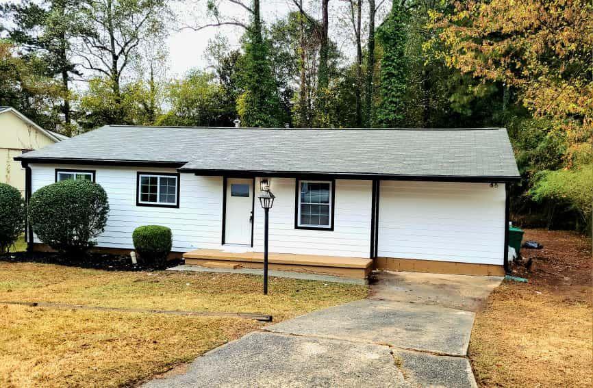 1489 Cedar Creek Ln., Riverdale, GA 30296