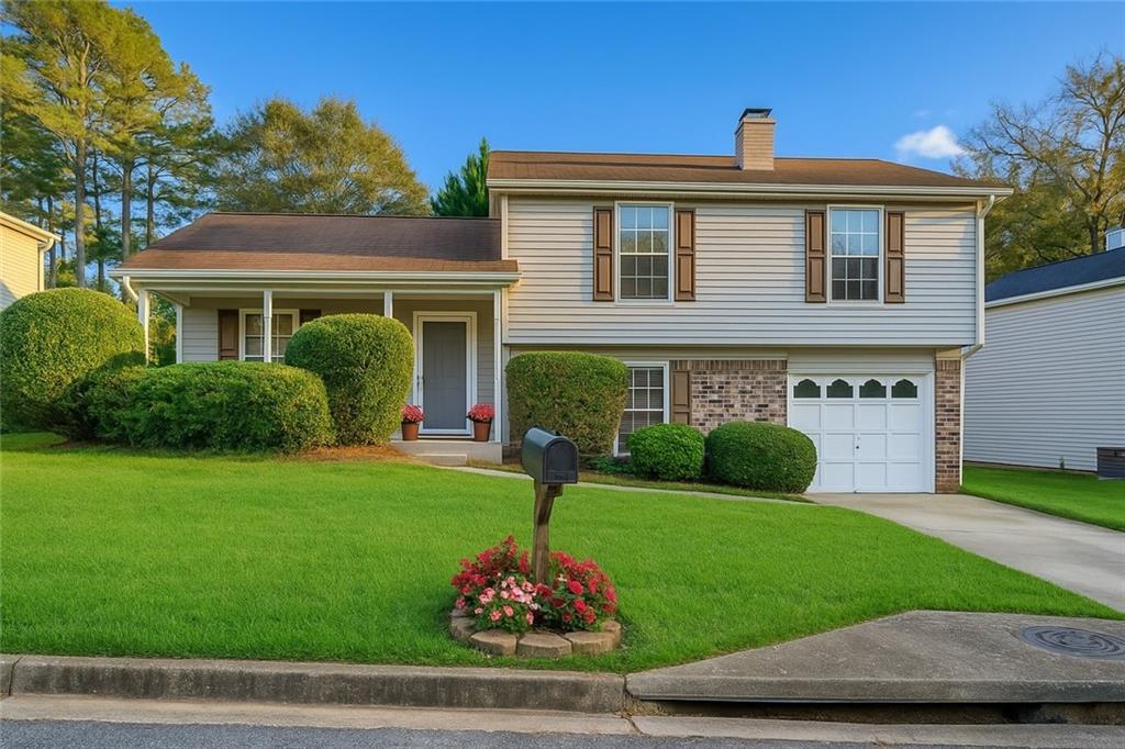 5619 Regency Forest Ct., Lithonia, GA 30038