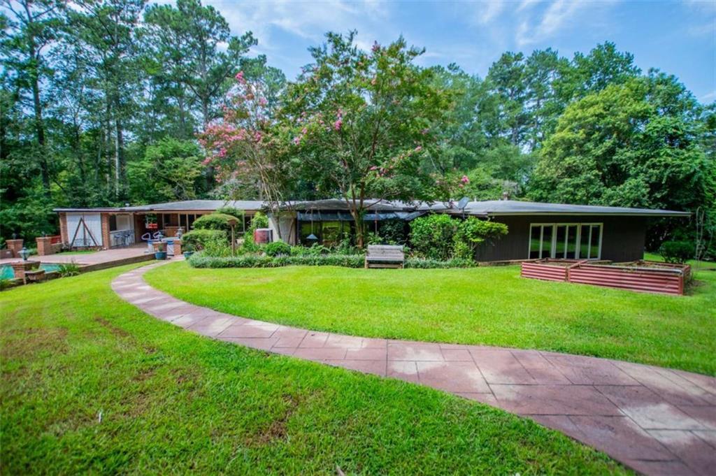 223 N Lakeshore Dr., Carrollton, GA 30117