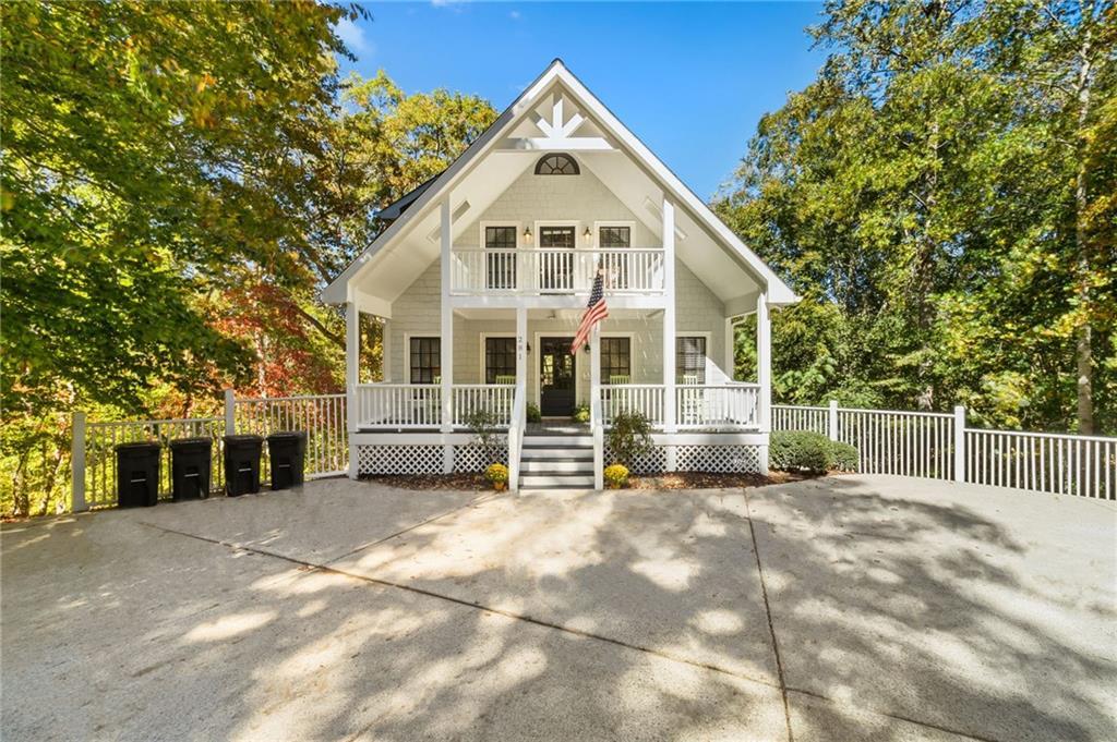 281 Chestatee View Dr., Dawsonville, GA 30534