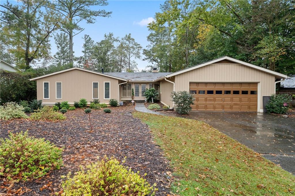 4040 Summit Dr., Marietta, GA 30068