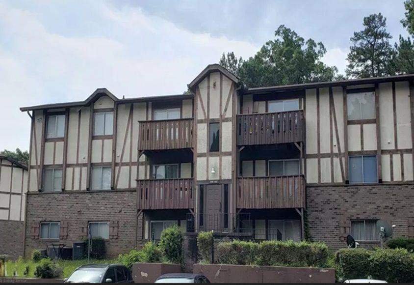 1505 Camelot Dr., Atlanta, GA 30349