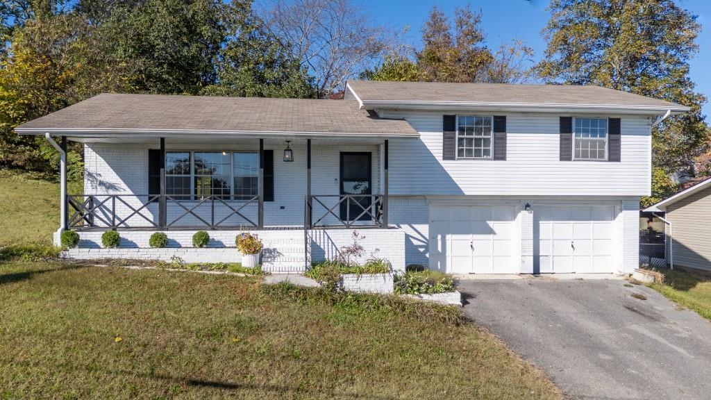 1717 E Rebel Rd., Rossville, GA 30741