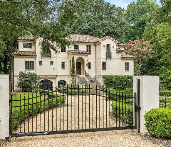 968 Peachtree Battle Cir., Atlanta, GA 30327