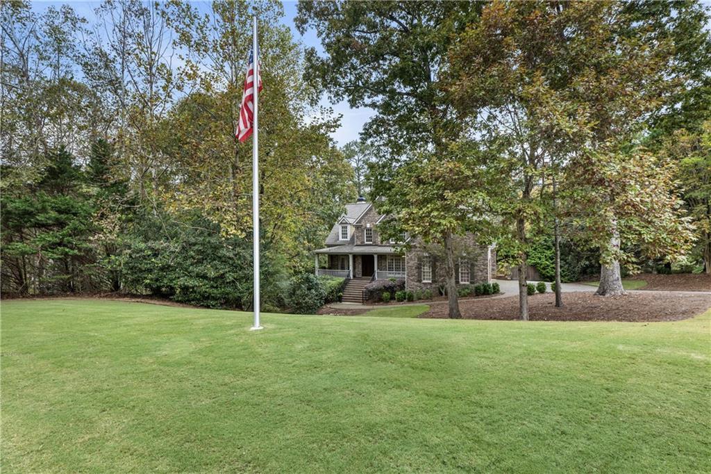 325 Taylor Glen Dr., Alpharetta, GA 30004