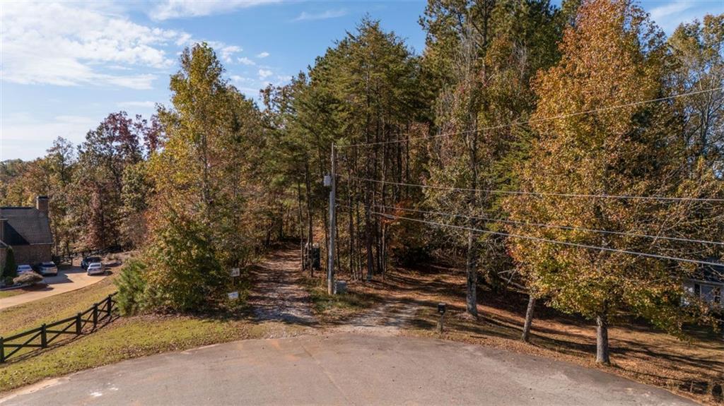 4719 Giddon Martin Rd., Gainesville, GA 30506