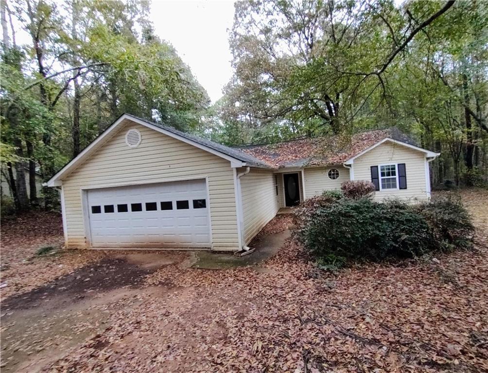 55 Myrtle Grove Ln., Covington, GA 30014
