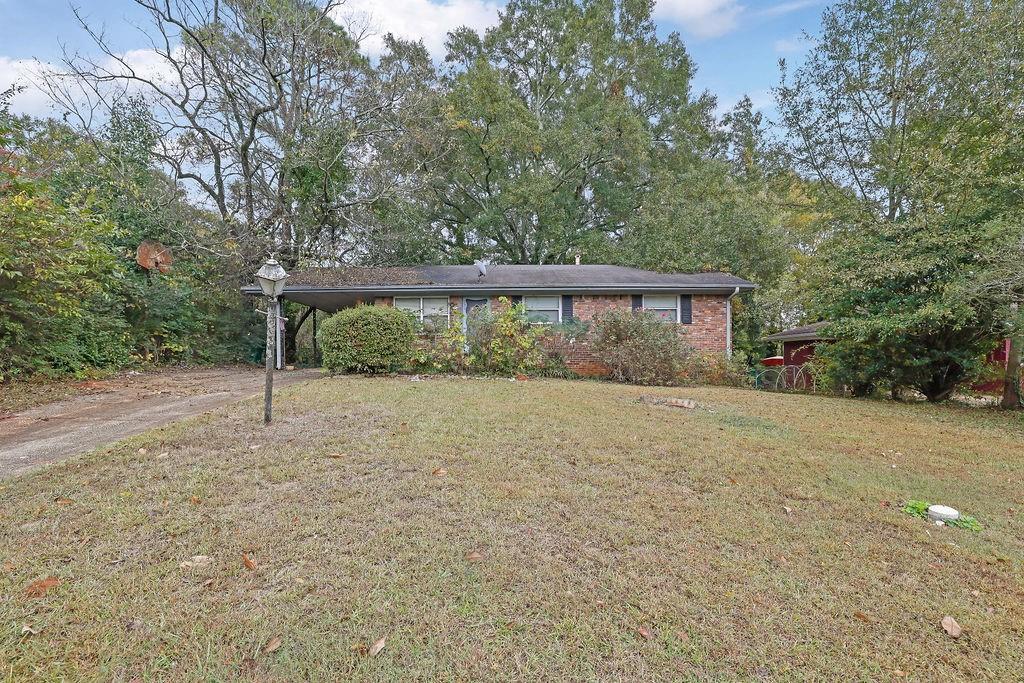 953 Meadow Rock Dr., Stone Mountain, GA 30083