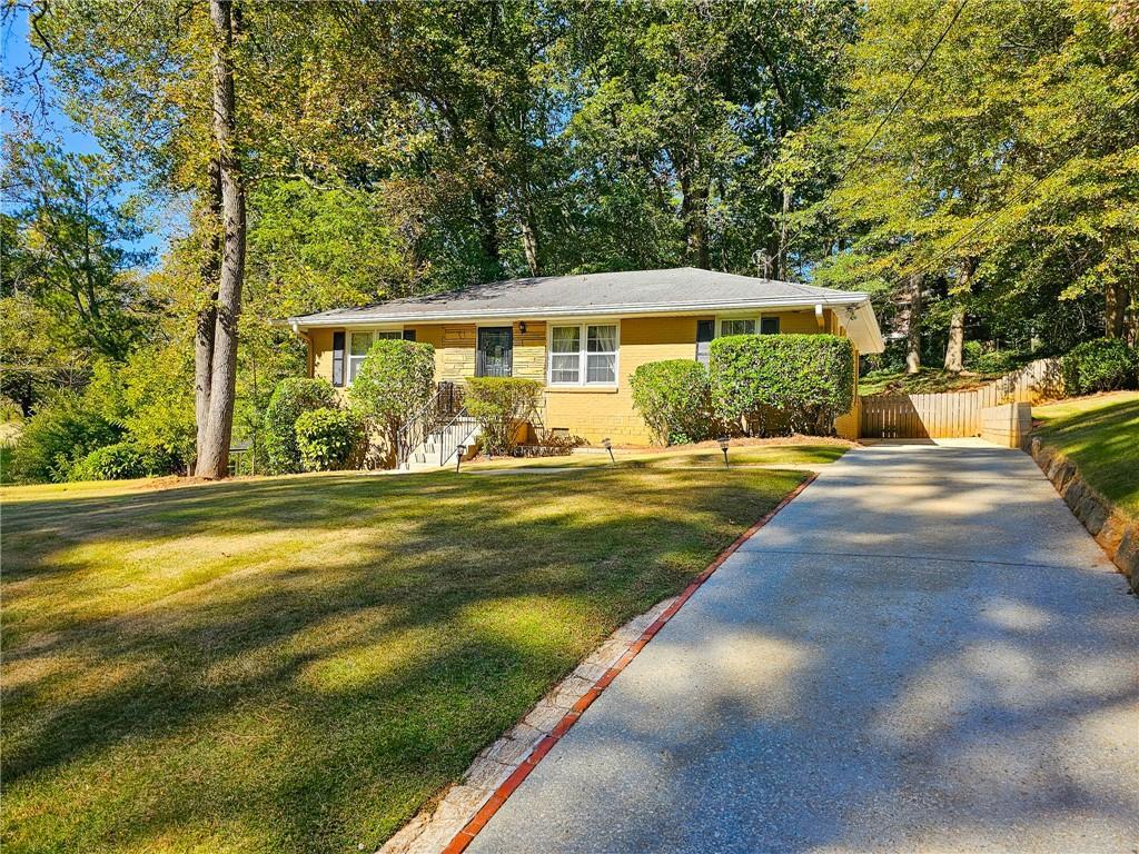 990 Willivee Dr., Decatur, GA 30033