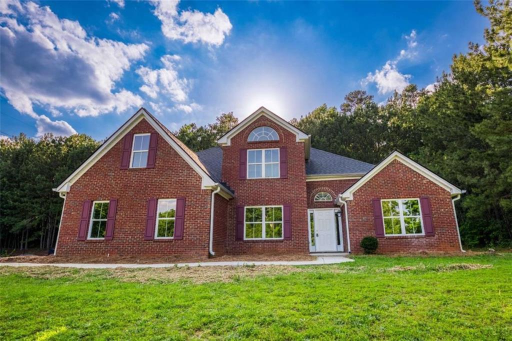 4085 Fawn Valley Dr., Loganville, GA 30052