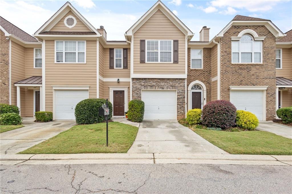 6457 Topside Ave., Flowery Branch, GA 30542