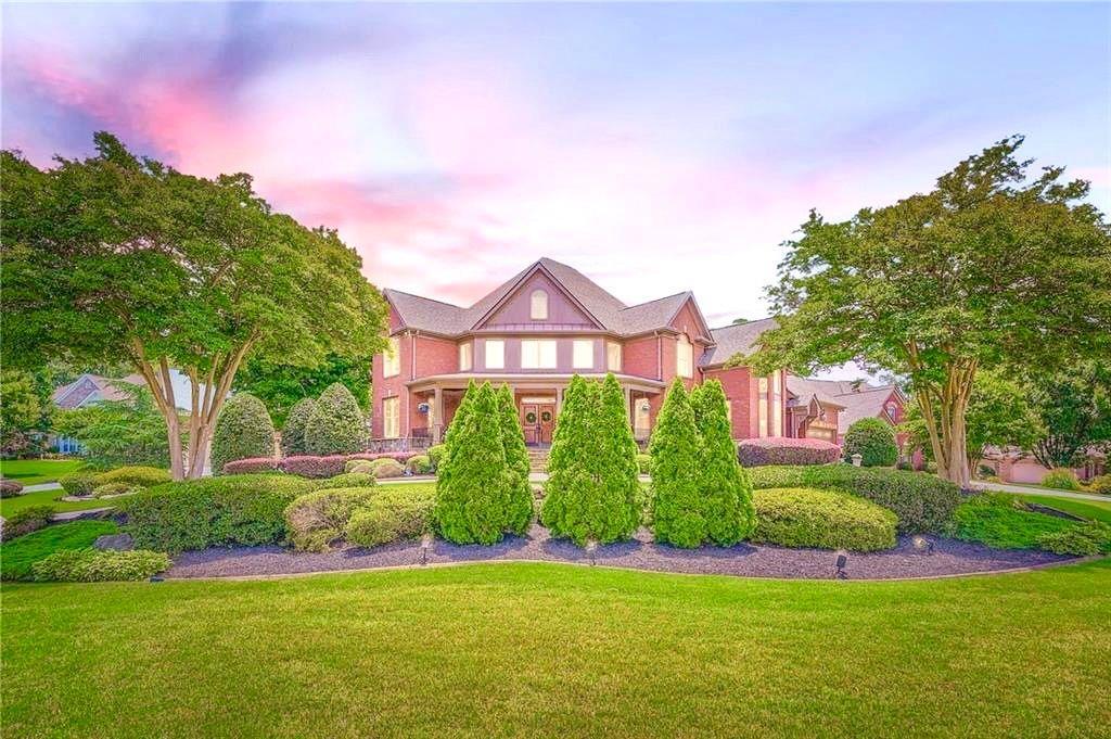 692 Heritage Post Ln., Grayson, GA 30017