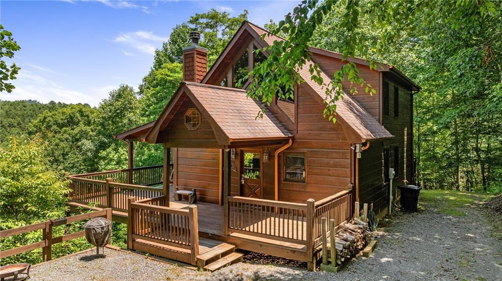 469 Mountain High Dr., Mineral Bluff, GA 30559