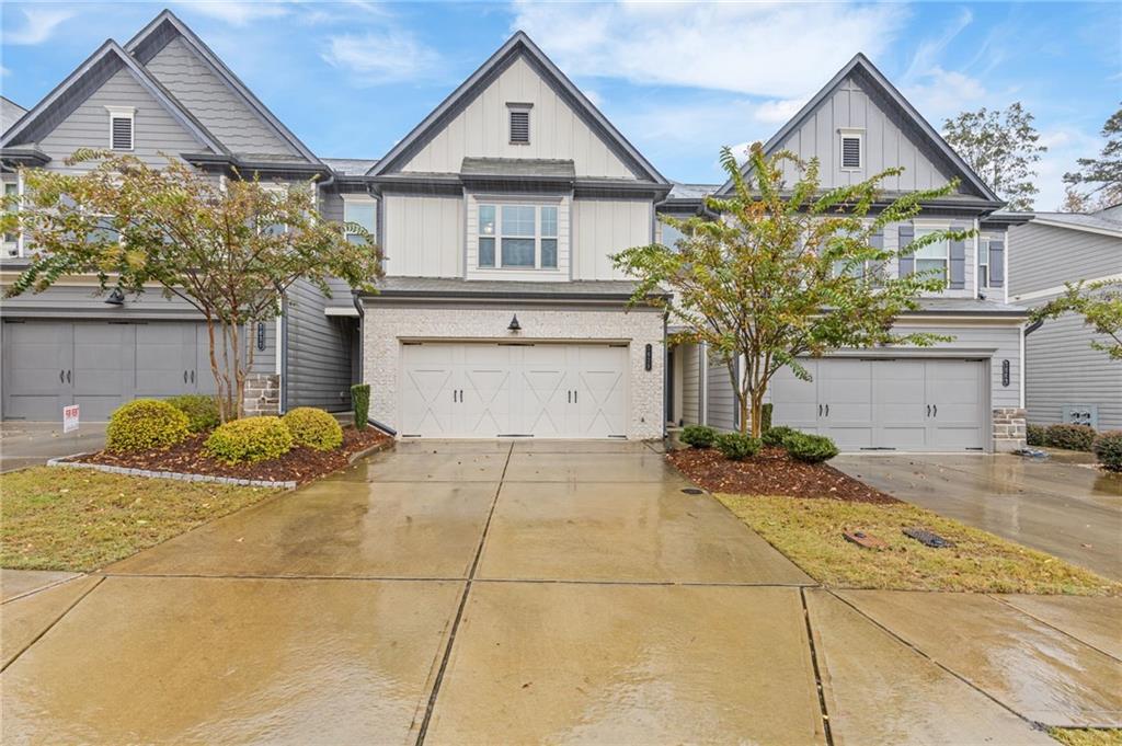 5639 Parkview Ln., Flowery Branch, GA 30542