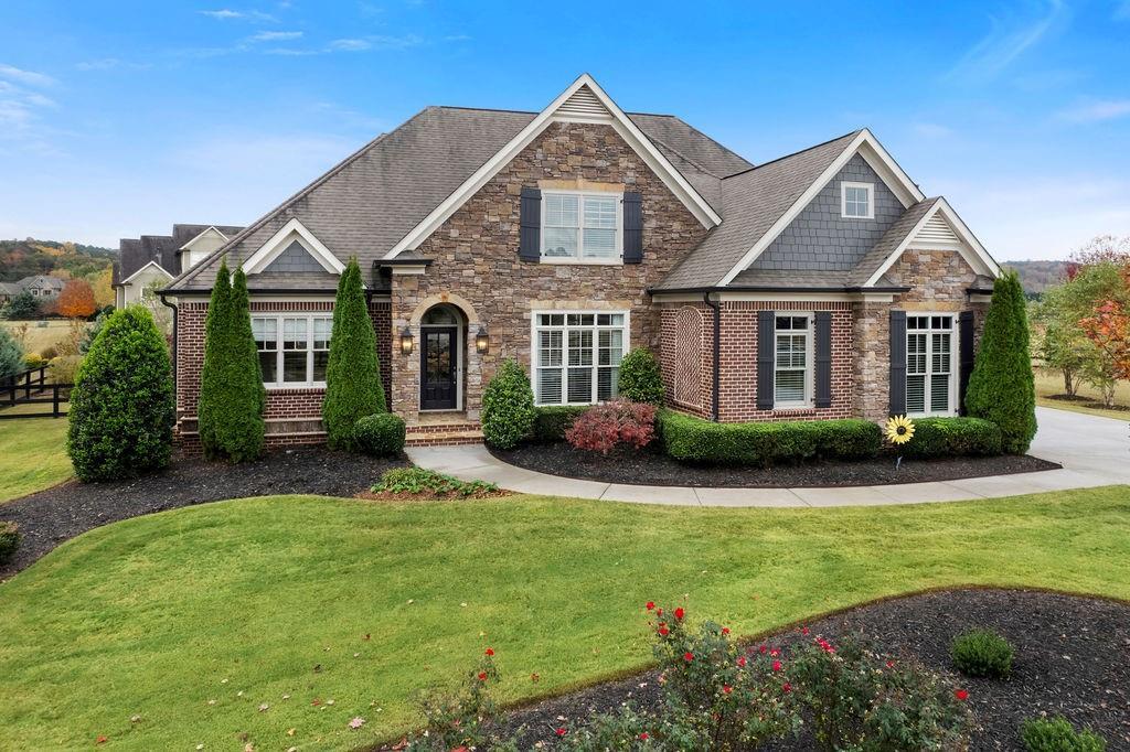 34 River Shoals Dr., Cartersville, GA 30120