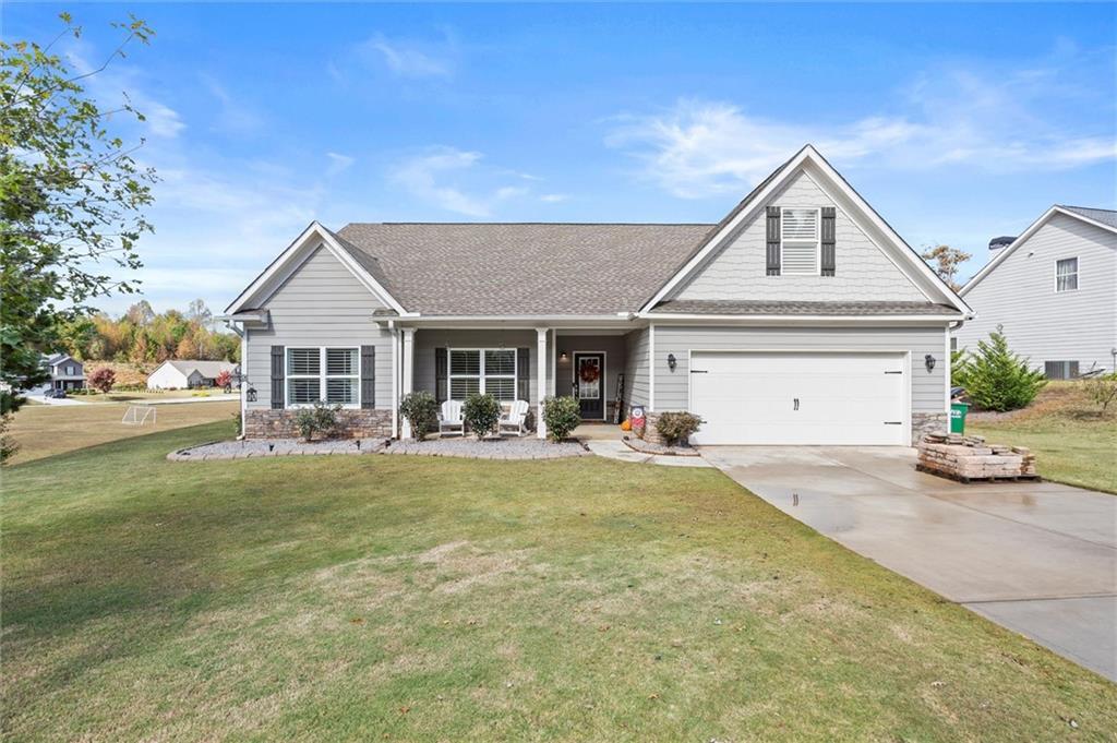 443 Huntington Ln., Cornelia, GA 30531