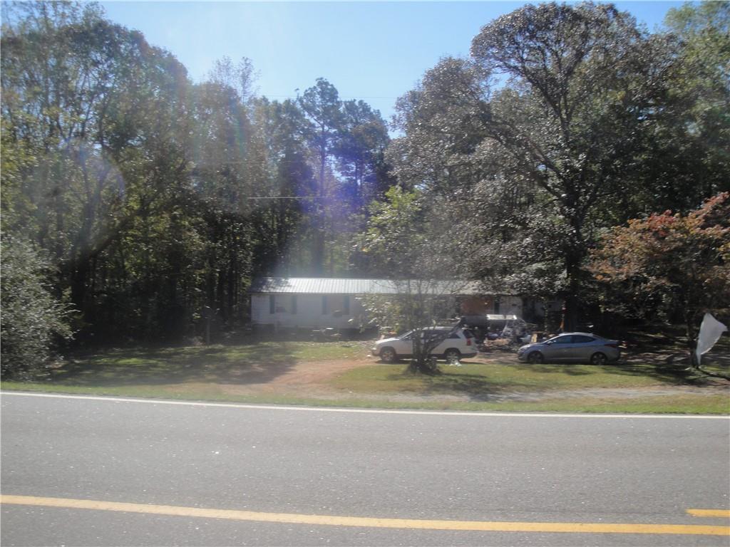 3565 Plainview Rd., Maysville, GA 30558