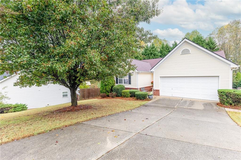 399 Burts Crossing Dr., Dawsonville, GA 30534