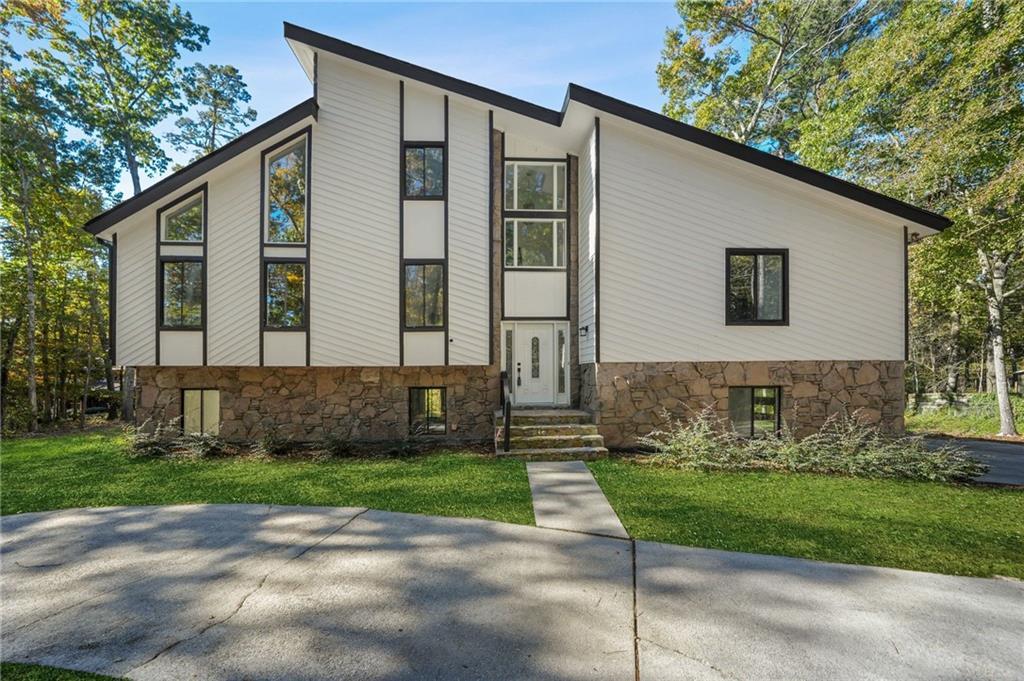 4013 Brenteresa Ct., Snellville, GA 30039