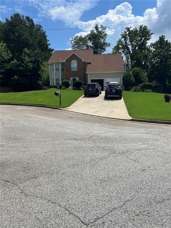 717 Conisburgh Ct., Stone Mountain, GA 30087