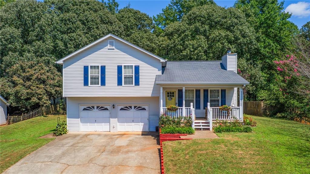 5306 Highpoint Rd., Flowery Branch, GA 30542