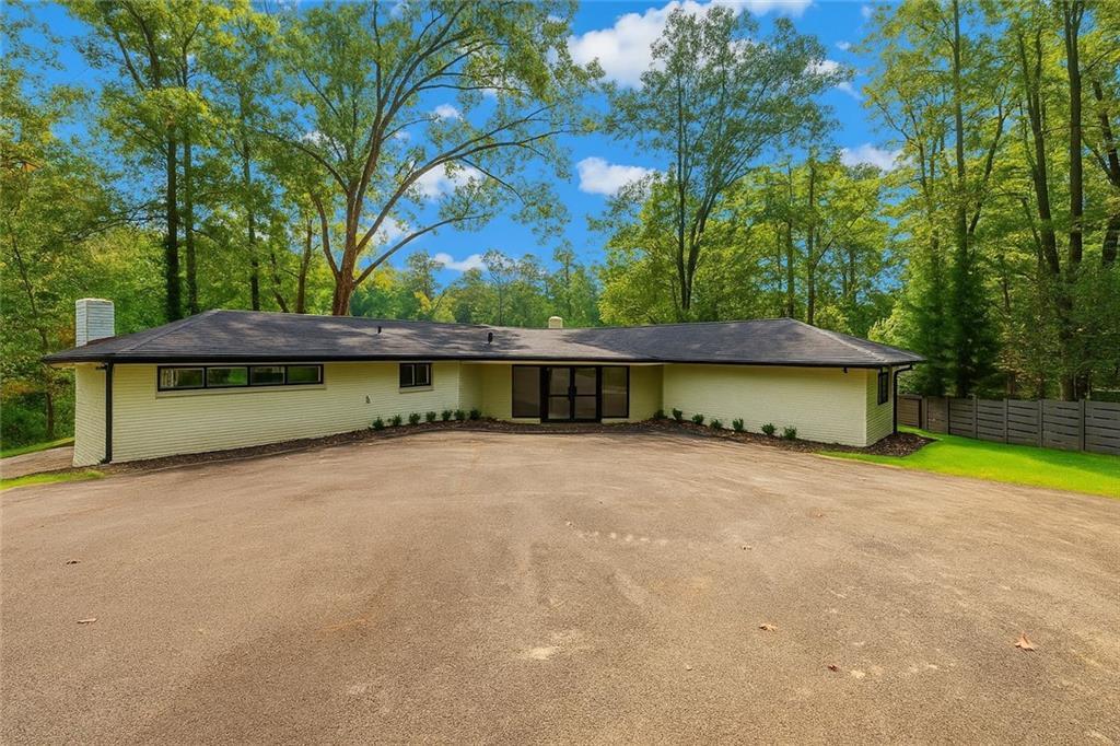 1568 Niskey Lake Tr., Atlanta, GA 30331