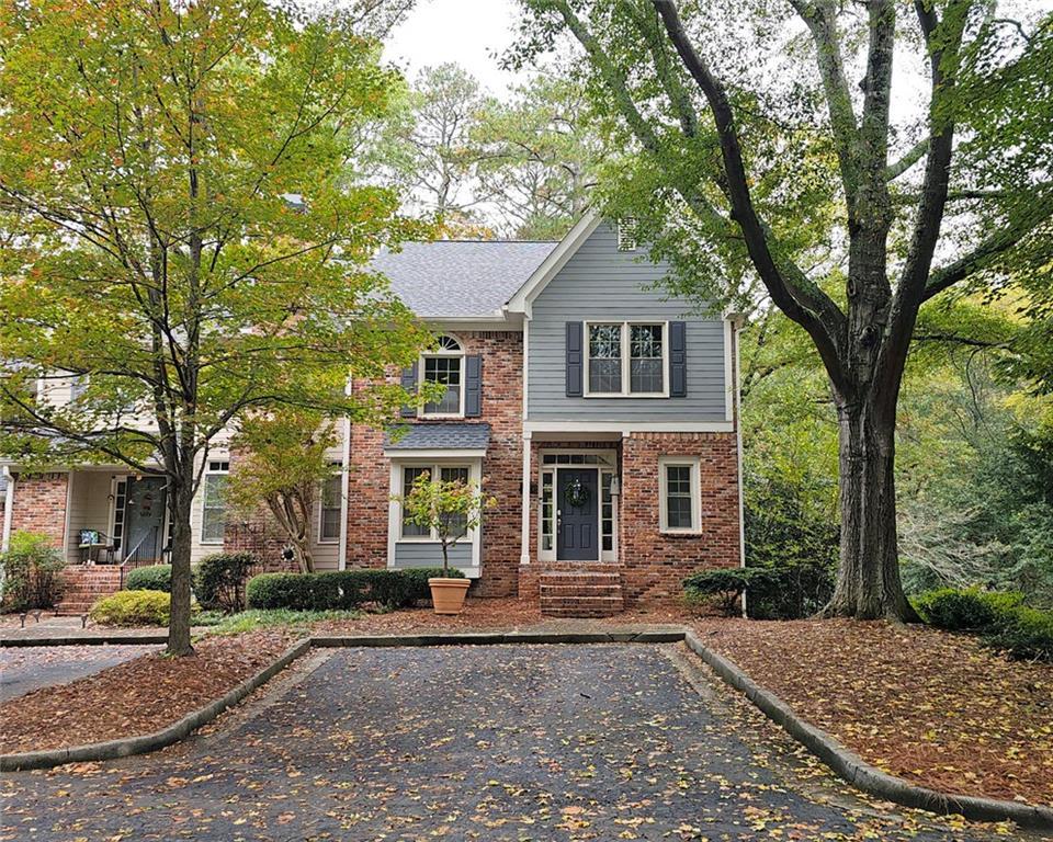 100 River Ridge Ln., Roswell, GA 30075