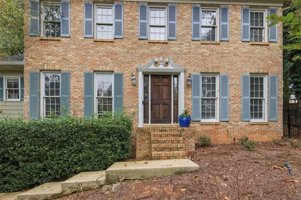 9156 Branch Valley Way, Roswell, GA 30076