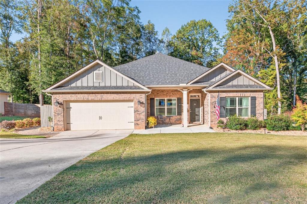829 River Fall Dr., Jefferson, GA 30549