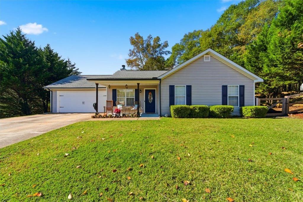 4506 Turning Leaf Dr., Gillsville, GA 30543