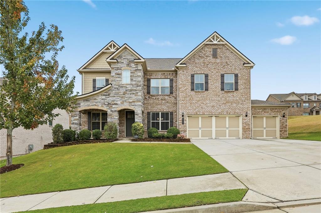 4637 Landing Water Path, Buford, GA 30519
