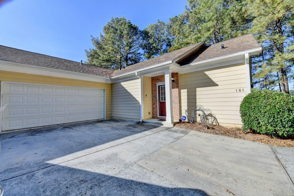 181 Camry Ln., Grayson, GA 30017