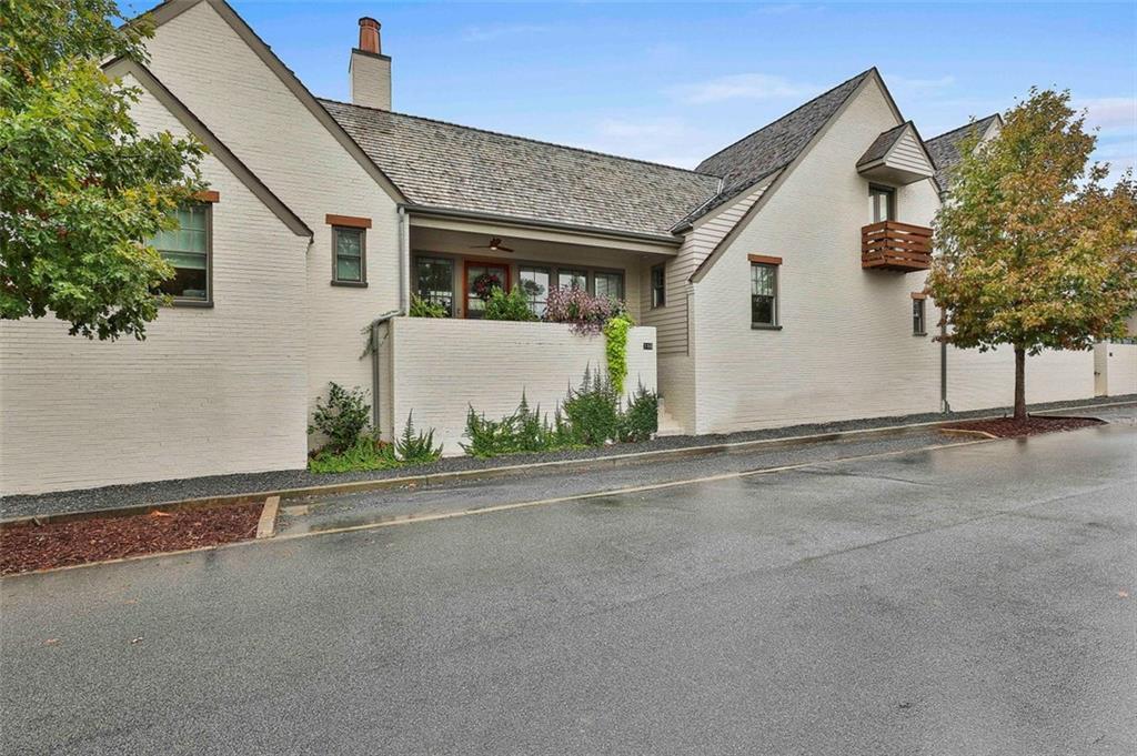 110 4th St., Fayetteville, GA 30214