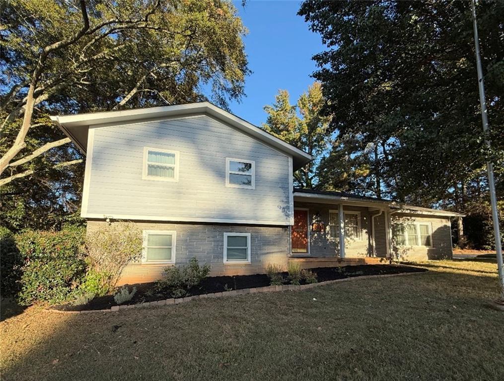 1608 Cooledge Rd., Tucker, GA 30084