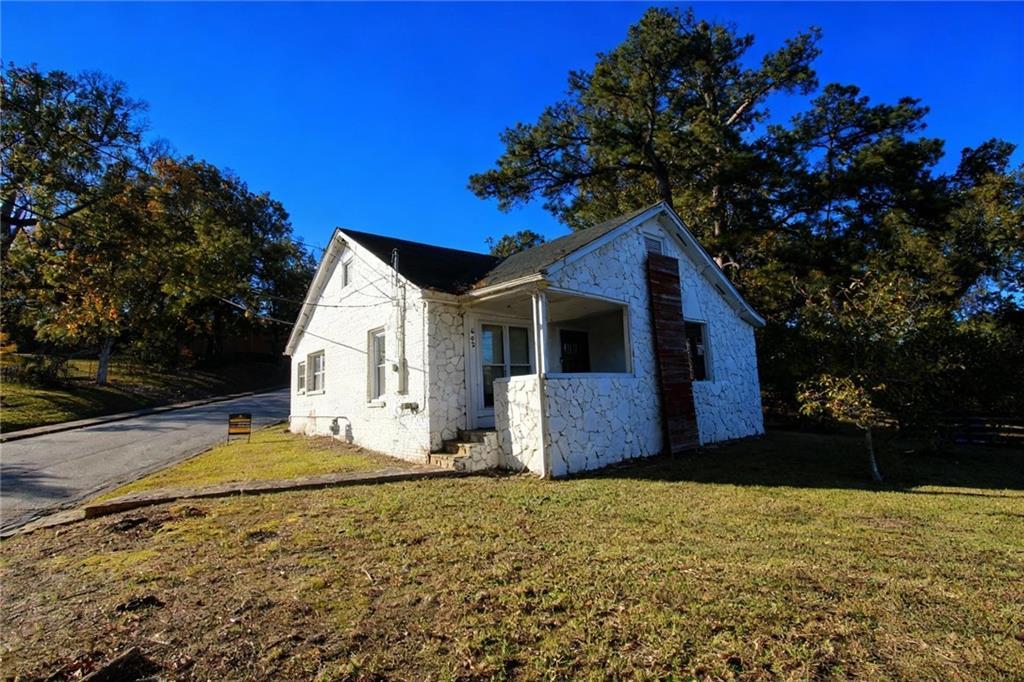 602 W Lake Ave., Atlanta, GA 30318