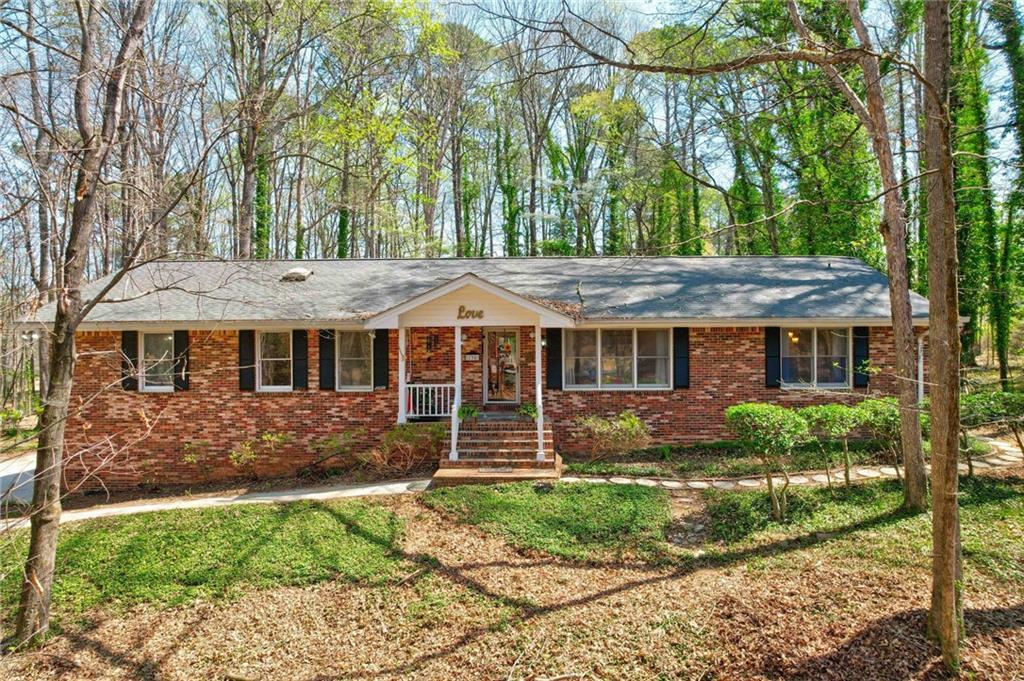 730 Ponderosa Ct., Fayetteville, GA 30214