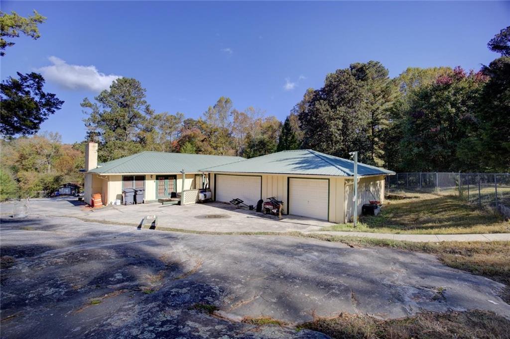 1490 Enchanted Lake Dr., Covington, GA 30012