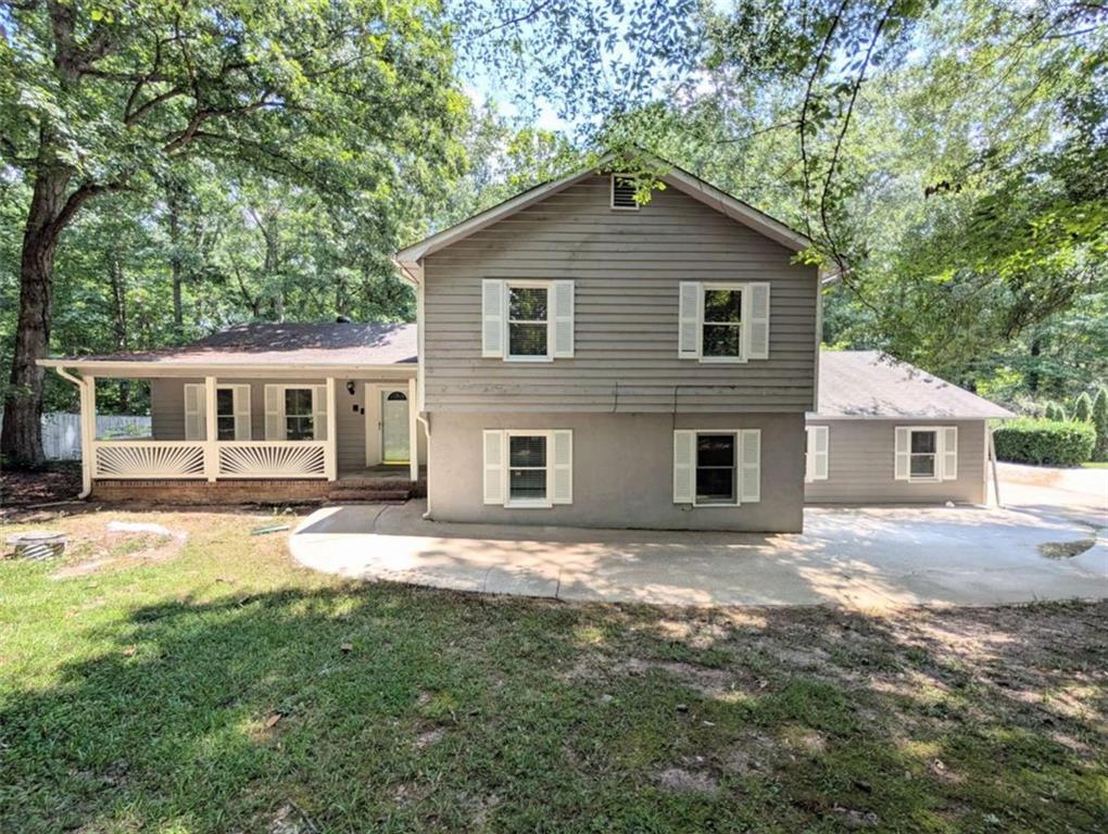 849 Wagon Wheel Cir., Fayetteville, GA 30214
