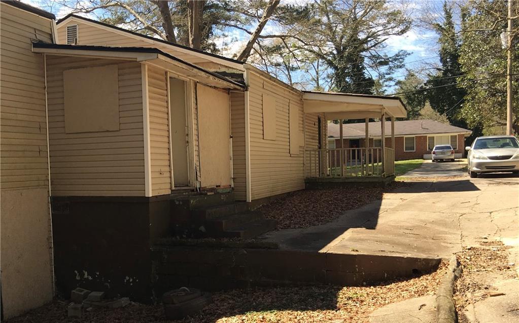 1220 Westmont Rd., Atlanta, GA 30311