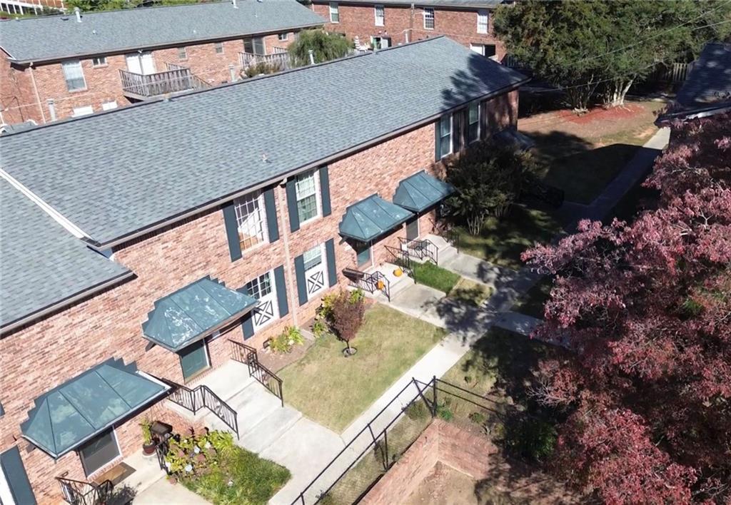 5678 Kingsport Dr., Atlanta, GA 30342