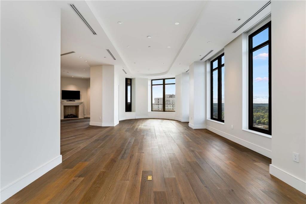 3376 Peachtree Rd. #33B, Atlanta, GA 30326