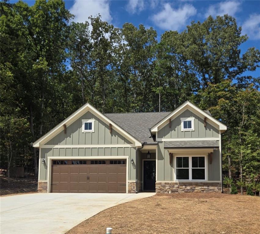 218 Chickasaw Dr., Waleska, GA 30183
