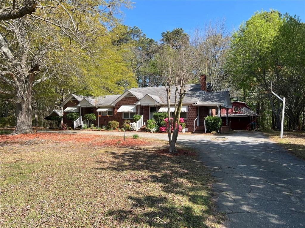 1071 Atlanta Hwy., Auburn, GA 30011